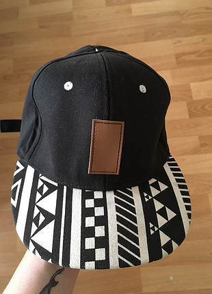 siyah cap