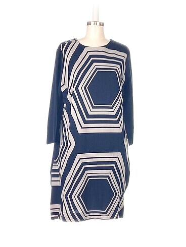 Ann Taylor Kısa Elbise %70 İndirimli.