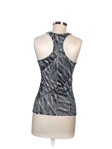 s Beden H&M T-shirt %70 İndirimli.