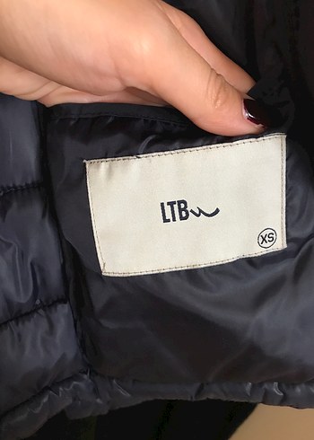 xs Beden Fermuarlı Lacivert Kadın Mont