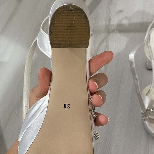 Gelin ayakkabısı, beyaz saten topuklu ayakkabı - Görsel 3