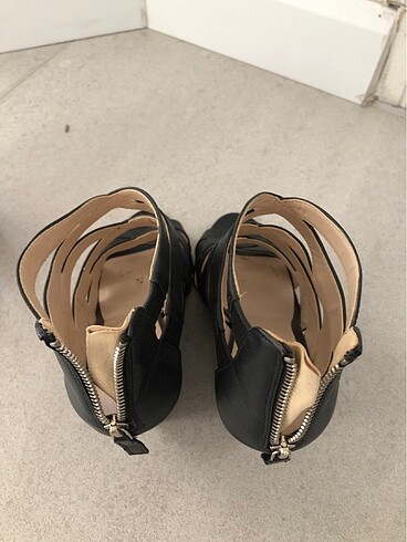 Nine West Siyah dolgu topuk
