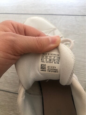 38 Beden beyaz Renk Adidas beyaz spor ayakkabı