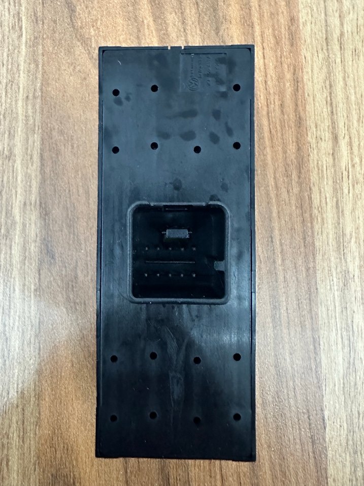 GOLF 5-6 CAM AÇMA DÜĞMESİ TUŞU - Görsel 4