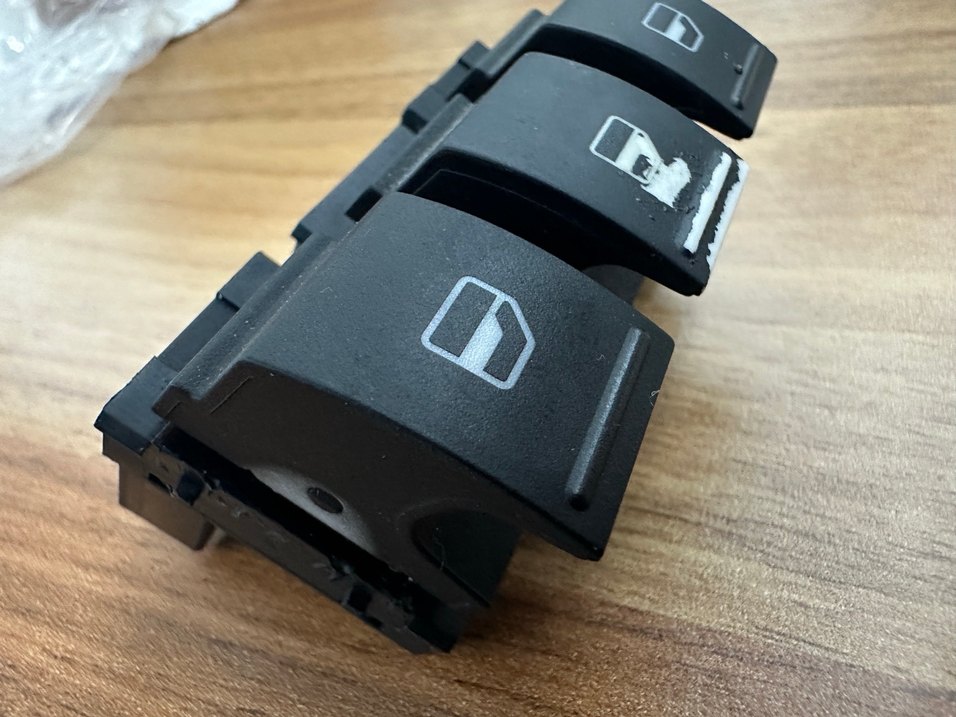 GOLF 5-CADDY-TOURAN TEKLİ CAM AÇMA TUŞU DÜĞMESİ - Görsel 2