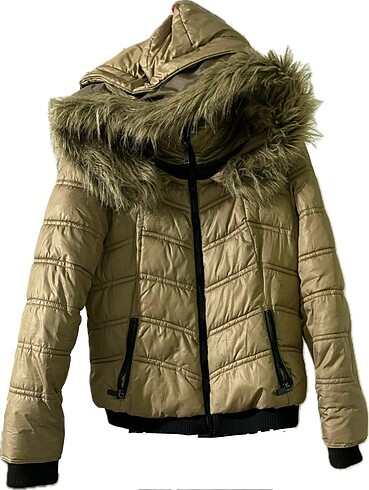 Bershka orijinal kürklü mont