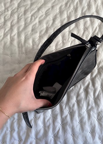 Stradivarius kol çantası - Görsel 4