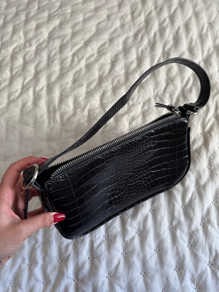 Stradivarius kol çantası - Görsel 3