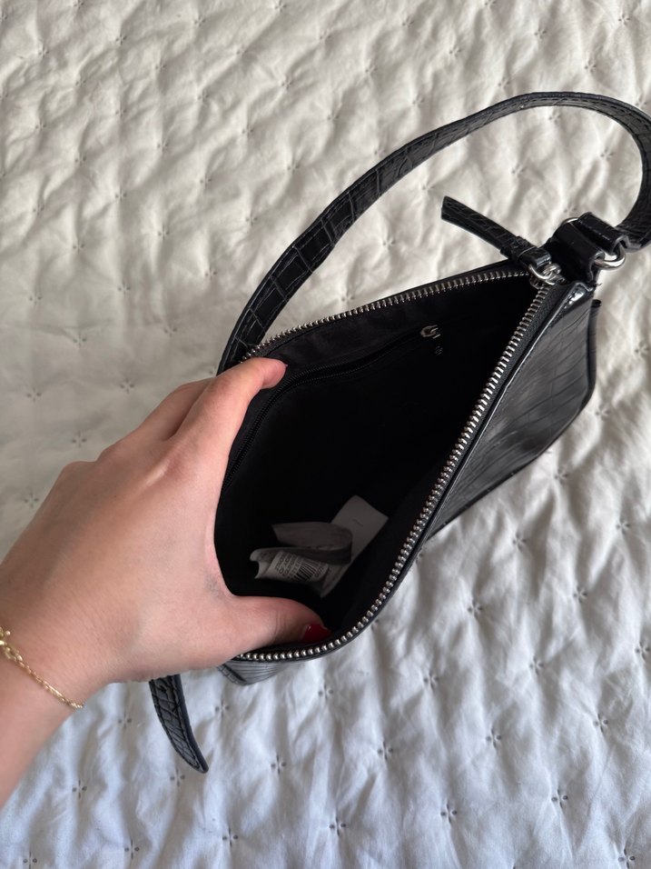 Stradivarius kol çantası - Görsel 4