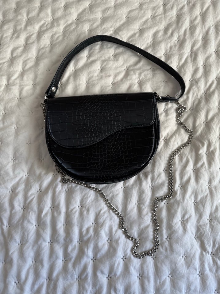 Bershka Kol Çantası - Görsel 3