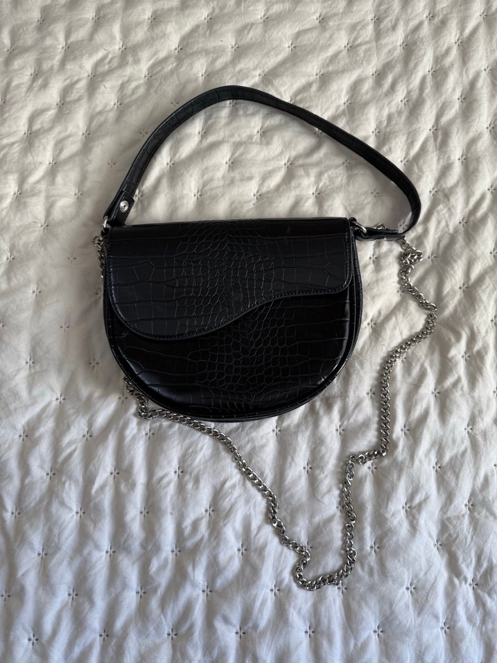 Bershka Kol Çantası - Görsel 4