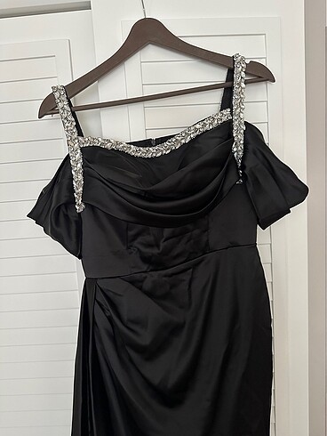 Siyah uzun abiye - Görsel 4