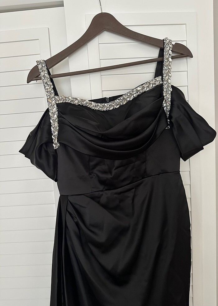 Siyah uzun abiye - Görsel 4