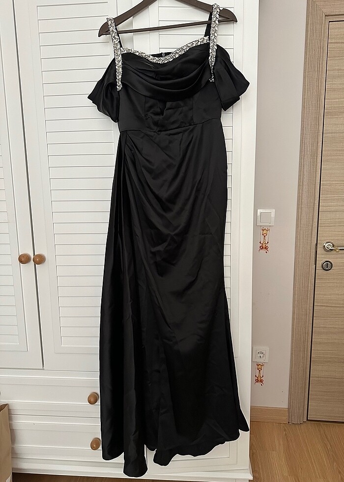Siyah uzun abiye - Görsel 3