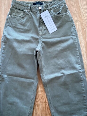 Network etiketli jean pantalon hiç giyilmedi