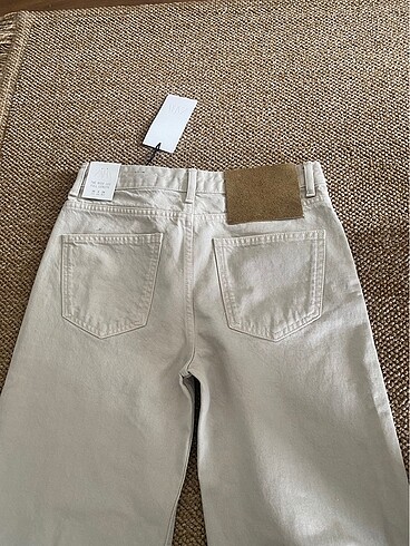 36 Beden ten rengi Renk Zara wed leg jean