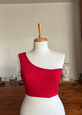 Zara Kırmızı Tek Omuz Crop Top
