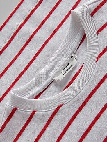 l Beden beyaz Renk Reserved tshirt