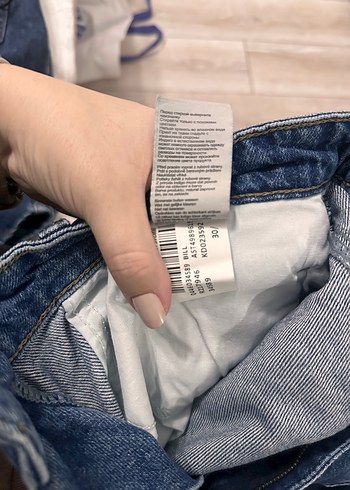 Mavi baggy bol kadın şort - Görsel 2