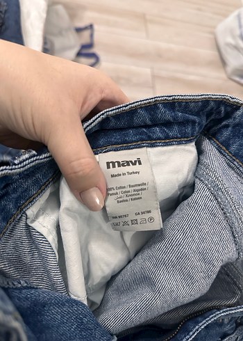 Mavi baggy bol kadın şort - Görsel 3