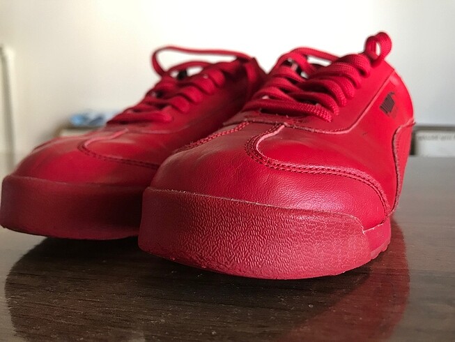 35 Beden kırmızı Renk Puma roma spor ayakkabı