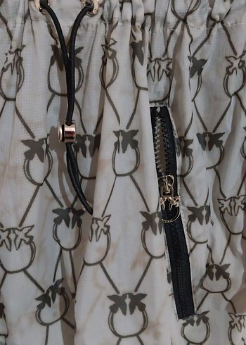 Kapüşonlu Kemerli Kadın Yağmurluk - Görsel 5