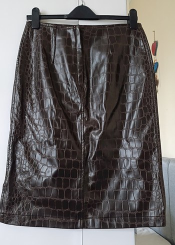 Kahverengi Parlak Deri Yılan Desenli Midi Etek - Görsel 5