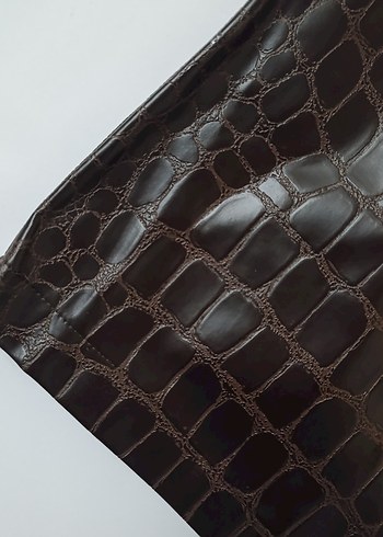 Kahverengi Parlak Deri Yılan Desenli Midi Etek - Görsel 3