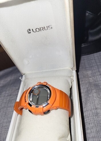 Lorus KOL SAATİ