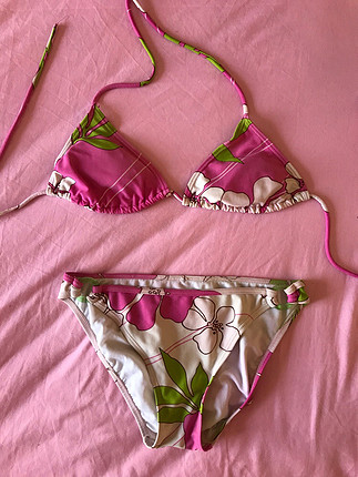 Pembe bikini