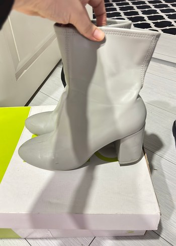 BERSHKA BOT - Görsel 2