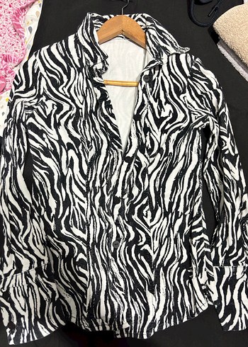 Zebra Desenli Uzun Kollu Kadife Gömlek - Görsel 3