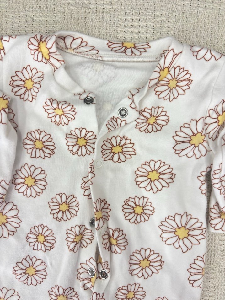 Dantel Detaylı Beyaz Baskılı Bebek Tulumu - Görsel 4