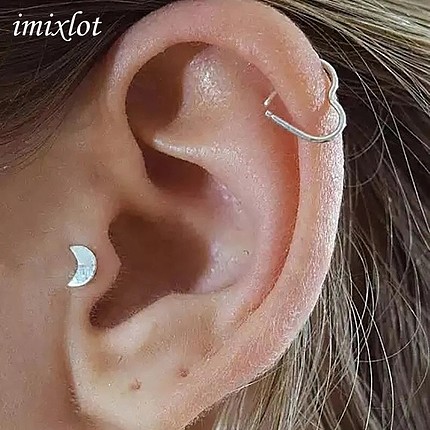 Diğer Helix tragus piercing