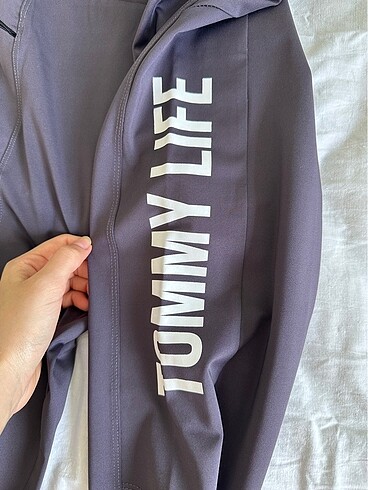 s Beden Tommy life tayt
