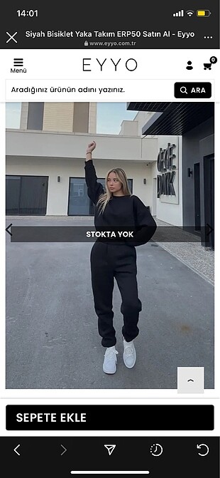 Siyah eşofman takımı