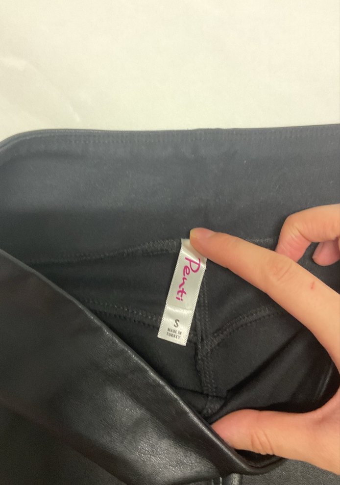 Kemer Detaylı Siyah Deri Kadın Tayt - Görsel 2