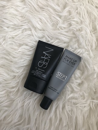 Nars İki adet yağlı ciltler için baz