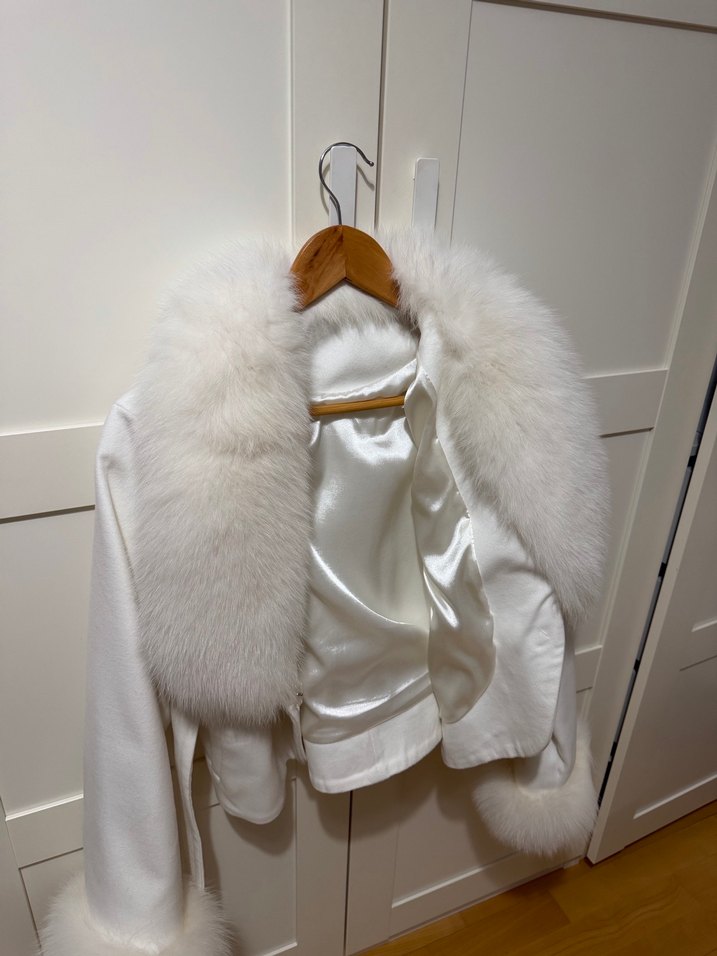 Beyaz Kürk Detaylı  Ceket - Görsel 4