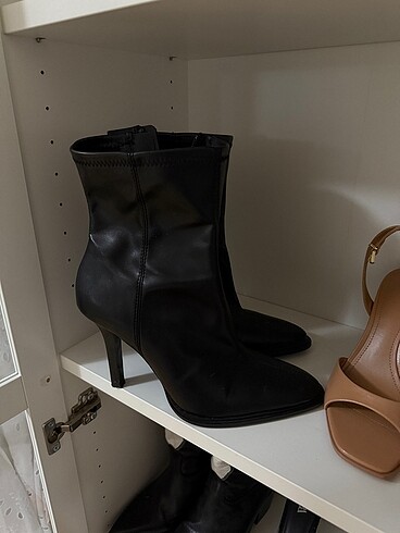 Zara.