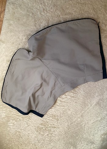 Gri Desenli Düğmeli Mini Şort - Görsel 4