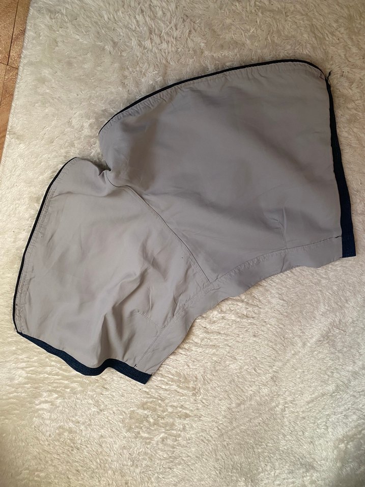 Gri Desenli Düğmeli Mini Şort - Görsel 4