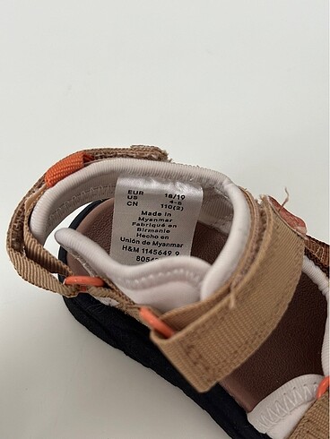 19 Beden H&M sandalet