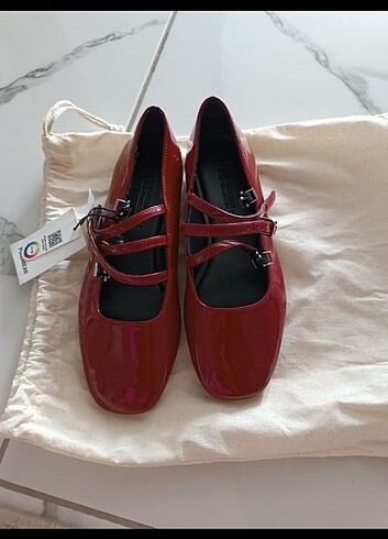 36 Beden bordo Renk Pull and bear 