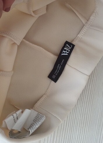 Zara Zara yırtmaçlı tayt