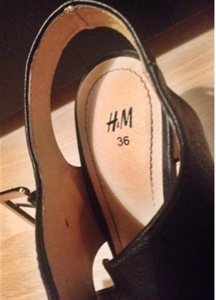 H&M H&M rahat ve temizdir .az kullanılmıştır..