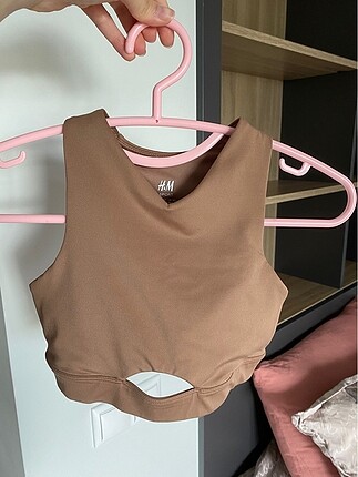H&M spor sütyeni