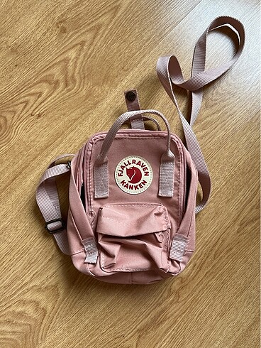 Fjallraven Kanken Küçük çanta