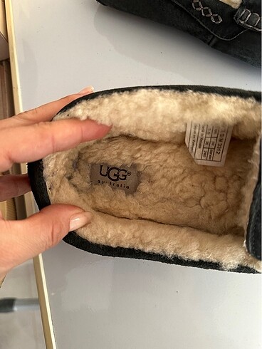 38 Beden siyah Renk ORJİNAL UGG