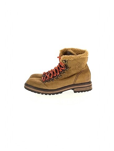 PreLoved Bot %70 İndirimli.